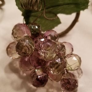 Grape napkin rings